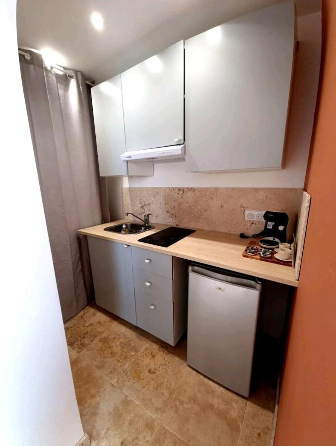 Suite Jaccuzzi En Camargue Port-Saint-Louis-du-Rhone Exterior photo