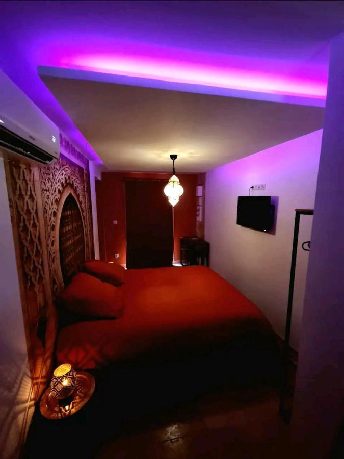 Suite Jaccuzzi En Camargue Port-Saint-Louis-du-Rhone Exterior photo